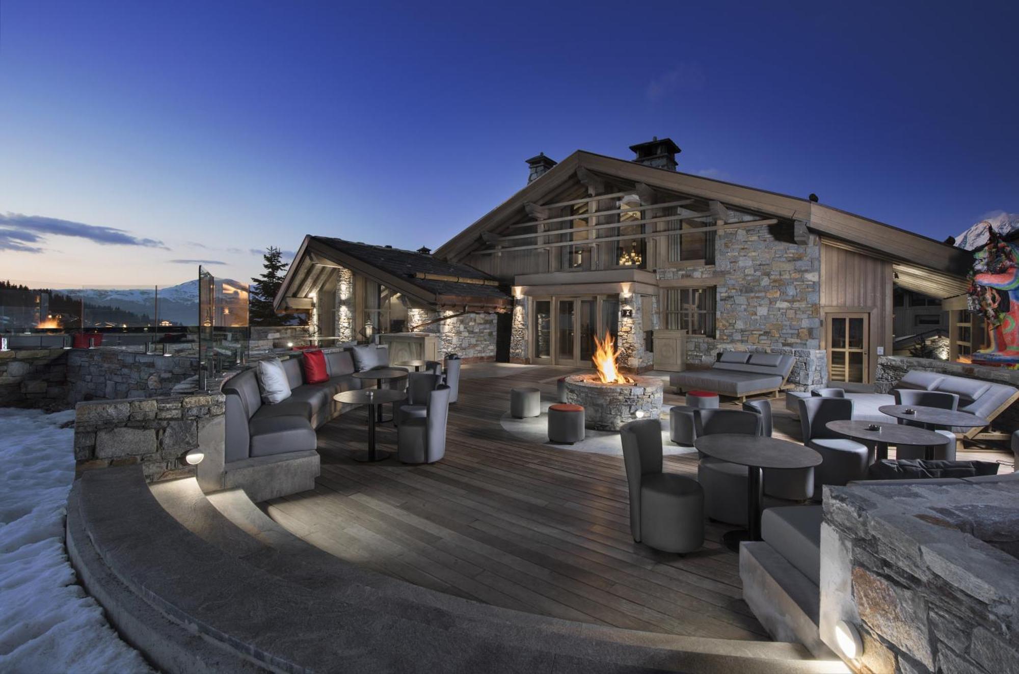 Hotel Le K2 Altitude Courchevel Exterior photo